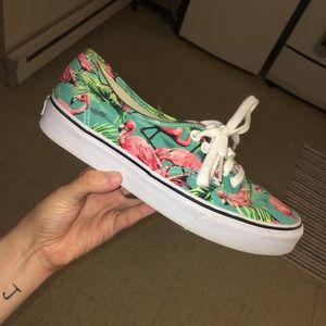 VANS Flamingo Sneakers size 8 Woman . Like new!